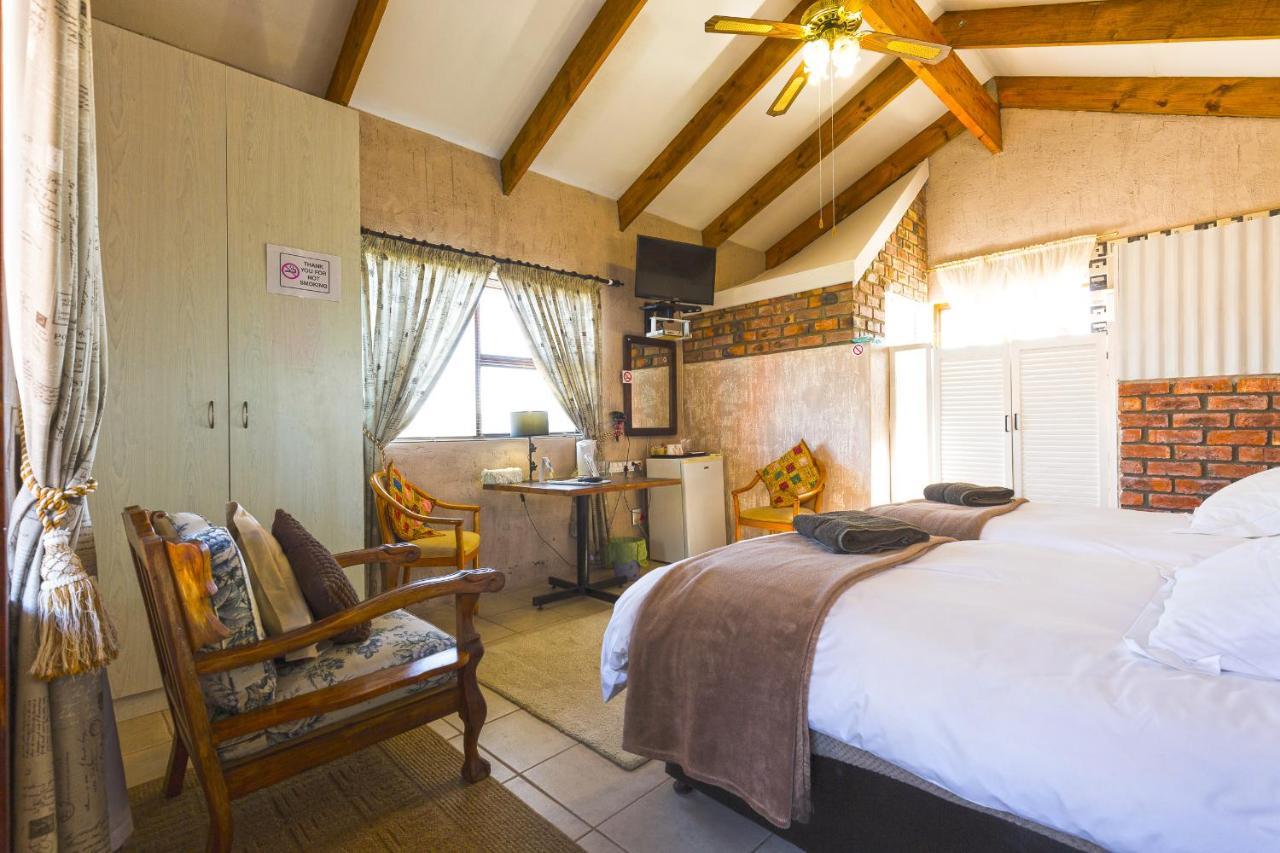 Oceanview Guesthouse Struisbaai Exterior photo
